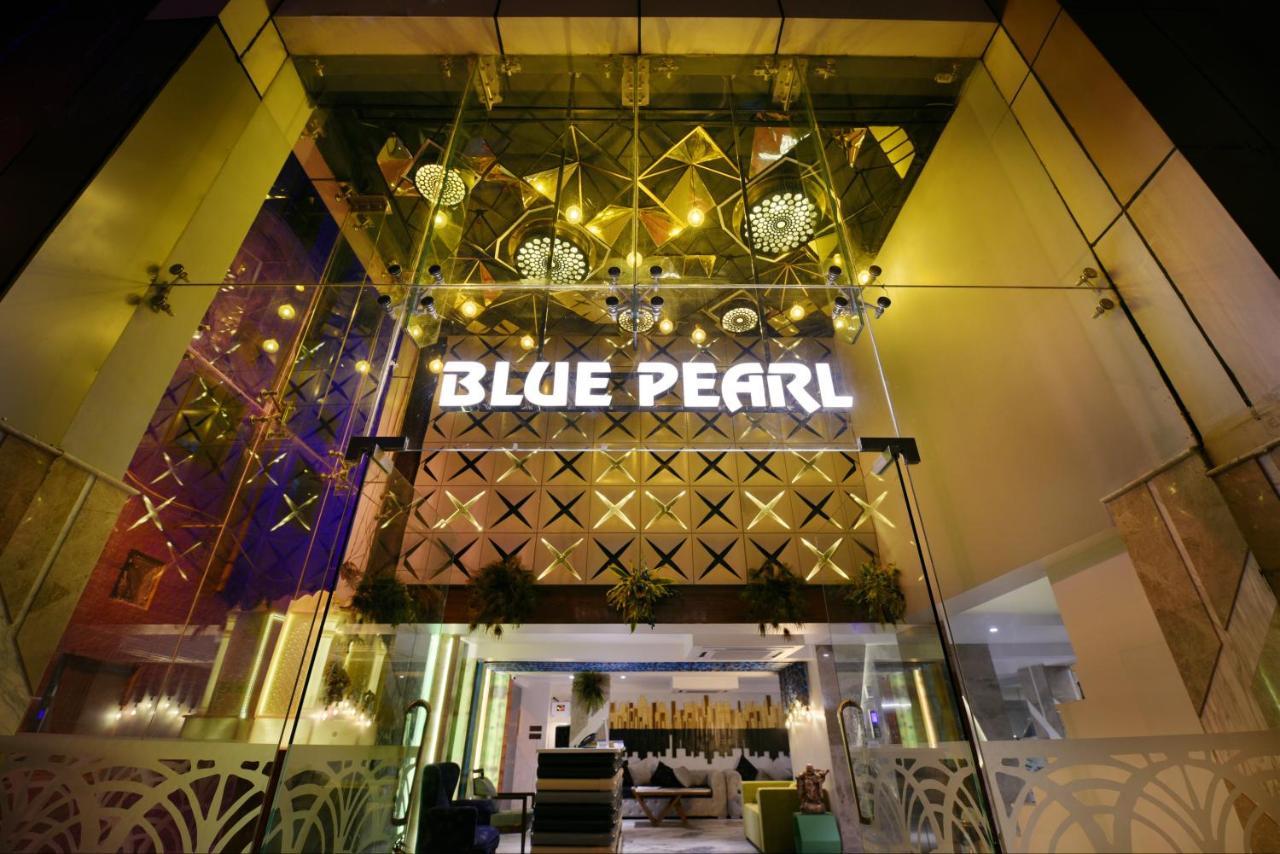 Hotel Blue Pearl New Delhi Buitenkant foto